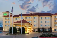 La Quinta Inn & Suites by Wyndham Stillwater-University Area - 2つ星