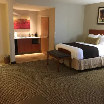 Best Western Plus Arrowhead Hotel