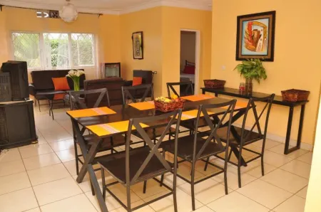 Salama Village Kigali Отели в г. Кигали