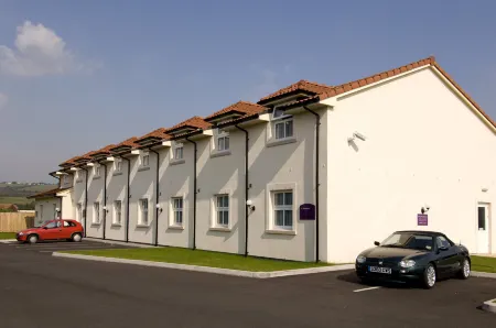 Premier Inn Weston-Super-Mare (Lympsham) Отели в г. Седжмур