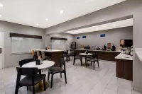 Best Western la Place Inn - Breakfast