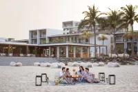 Hyatt Regency Danang Resort & Spa Các khách sạn gần Trường THCS Lê Hồng Phong