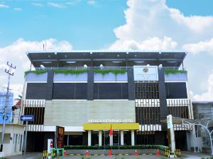 Nevada Ketapang Hotel