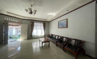 OYO 92696 Bahagia Homestay SyariahNearMonument Park City Sand Pengaraian