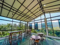 Deru Air Cafe & Campground Sentul Hôtels à : Sukamakmur