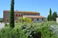 Apartment with Wonderful  View in the Crete Senesi
