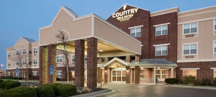 Country Inn & Suites by Radisson, Kansas City at Village West, KS Отели в г. Уайандотт