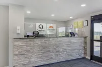 Suburban Studios Verona - Staunton North Hotels in Verona