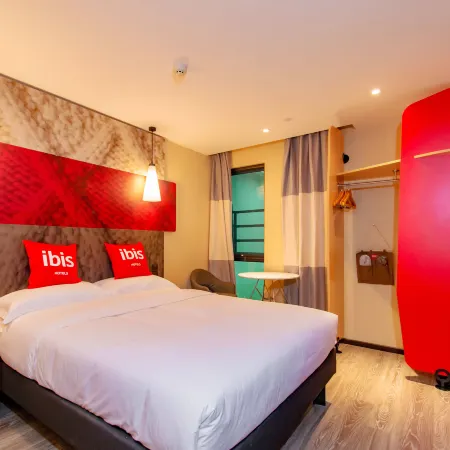Ibis Hotel (Yangzhou Ge Garden, Dongguan Street)