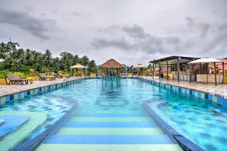 SilverSand Village Resort Havelock Отели рядом с достопримечательностью «Суорадж Дуип»