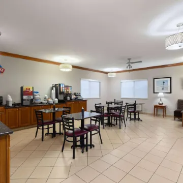 Baymont by Wyndham Waterloo