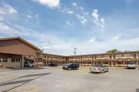 Rodeway Inn Terre Haute - Bãi đậu xe