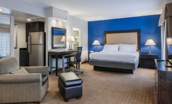 Holiday Inn Express & Suites Laurel
