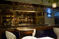 Hotel Clarks Inn Suites Kangra - Baarit