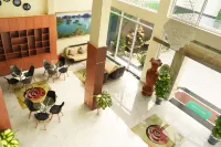 Lucky Star Ho Tram Hotel & Restaurant Hotel di Phước Thuận
