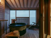 Tokigasane - Hot Tub