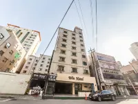 Win Hotel Các khách sạn gần Bảo tàng Olympic