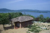 Sharavathi Adventure Camp by Jungle Lodges Garuda Guha附近的飯店