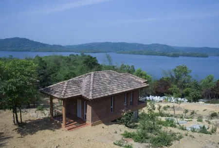 Sharavathi Adventure Camp by Jungle Lodges Отели в г. Sagar Taluk