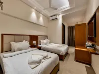Grand Regal فنادق في Sangli