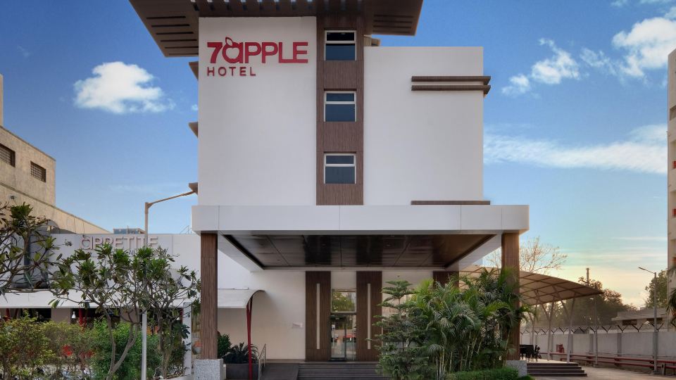 7 Apple Hotel, Vadodara