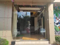 Hotel Deepak Executive, Ganpatipule Hotels in Ganpati Pule