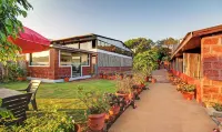 Treebo la Paradise Hotels in Avakali