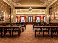 Hotel Pigalle Hotels near Stadsmuseum