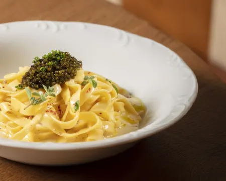 The BoTree London, Curio Collection by Hilton Mahlzeiten Photos