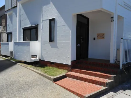 Blue Sky Shirahama Отели рядом с достопримечательностью «Nojimasaki Lighthouse»