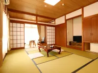 Nakamura Ryokan Hotels near Ryuta En