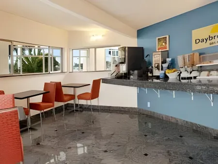 Days Inn by Wyndham Chowchilla Gateway to Yosemite