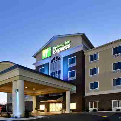 Holiday Inn Express & Suites Statesville Hotel Exterior