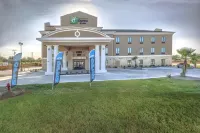 Holiday Inn Express & Suites Carrizo Springs Ξενοδοχεία στην πόλη Carrizo Springs