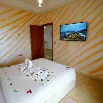 Great Holiday Apart-Hotel & Penthouse Rooms