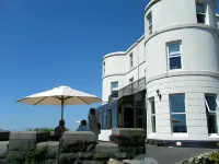 Tyr Graig Castle Hotels in Dolgellau