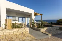 Alsea Seafront Apartments Hotels in Agia Pelagia Kythira