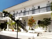 Hotel Athina Отели в г. Sami