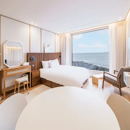 Jeju Cony Ocean Suite Hotel