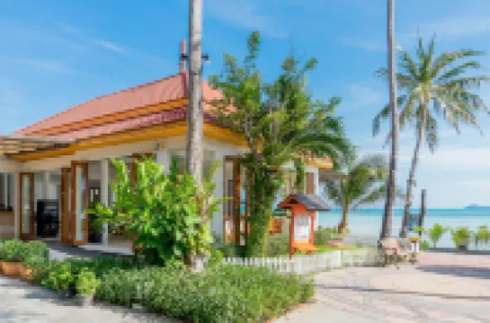 ชบา คาบาน่า บีช รีสอร์ท