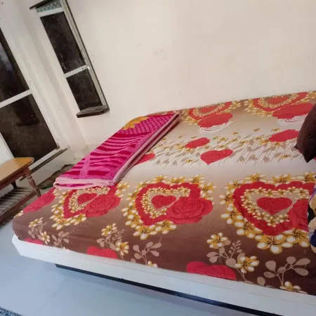 Varsha Room Service-Kamal Penter