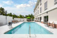 Holiday Inn Express & Suites SPRING HILL by IHG - Pools