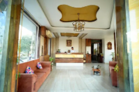 Hotel Khatana Palace