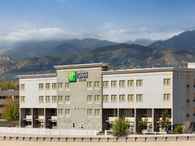 Holiday Inn Express & Suites COLORADO SPRINGS CENTRAL by IHG