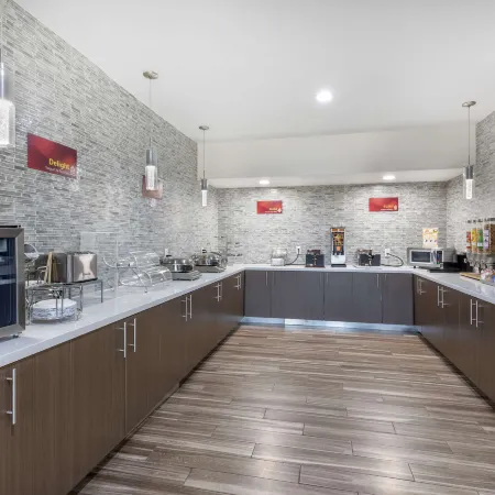 Best Western Plus Mansfield Inn Suites