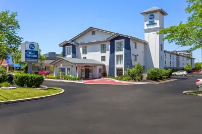 Best Western Schaumburg – O’Hare NW 샴버그 타운 센터 쇼핑센터 주변 호텔