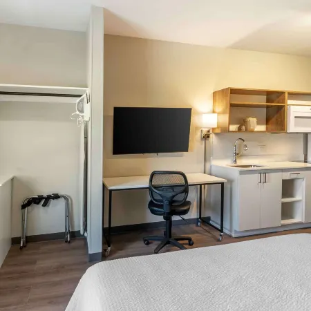 Extended Stay America Premier Suites - Fort Myers - Airport