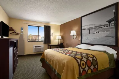 Super 8 by Wyndham Cedar Rapids Hotels in Cedar Rapids