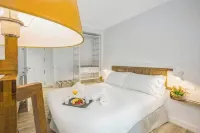 Stay U-Nique Apartments Fabra I Puig فنادق في Santa Coloma De Gramenet