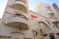 Al Hambra Hotel Hotels near Medinet Habu